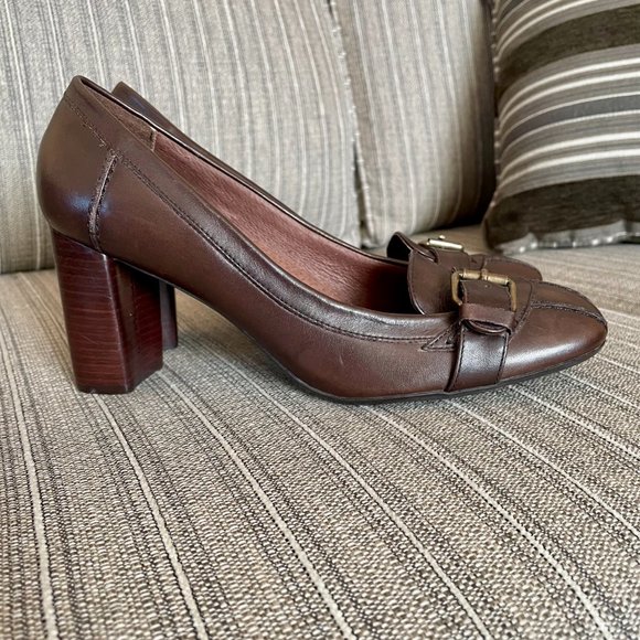 Hush Puppies Brown Block Heels - Picture 2 of 7
